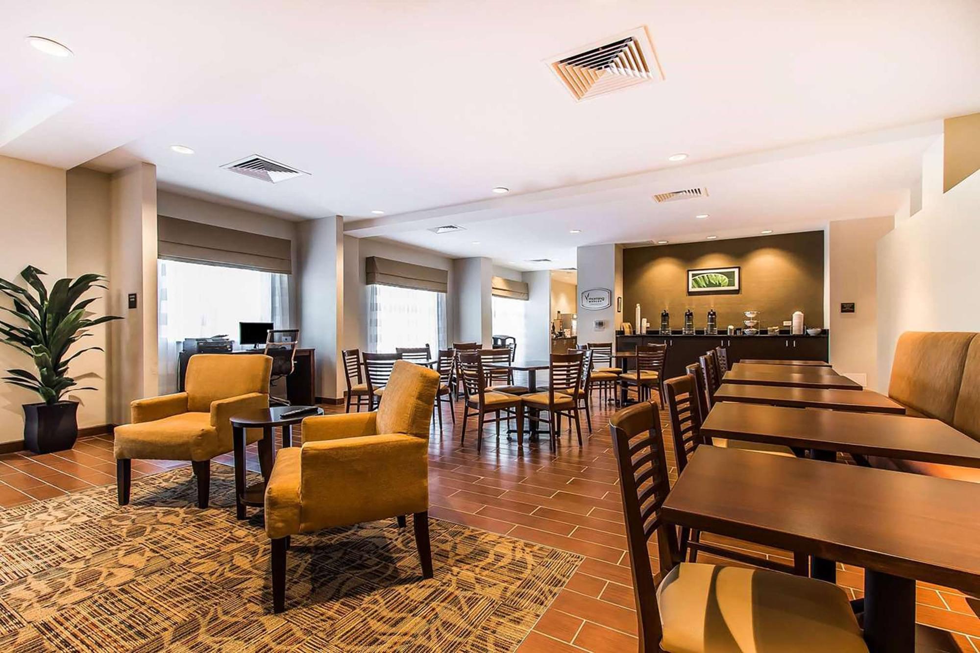 Wingate By Wyndham Jonesboro Hodge Hotel Exterior photo