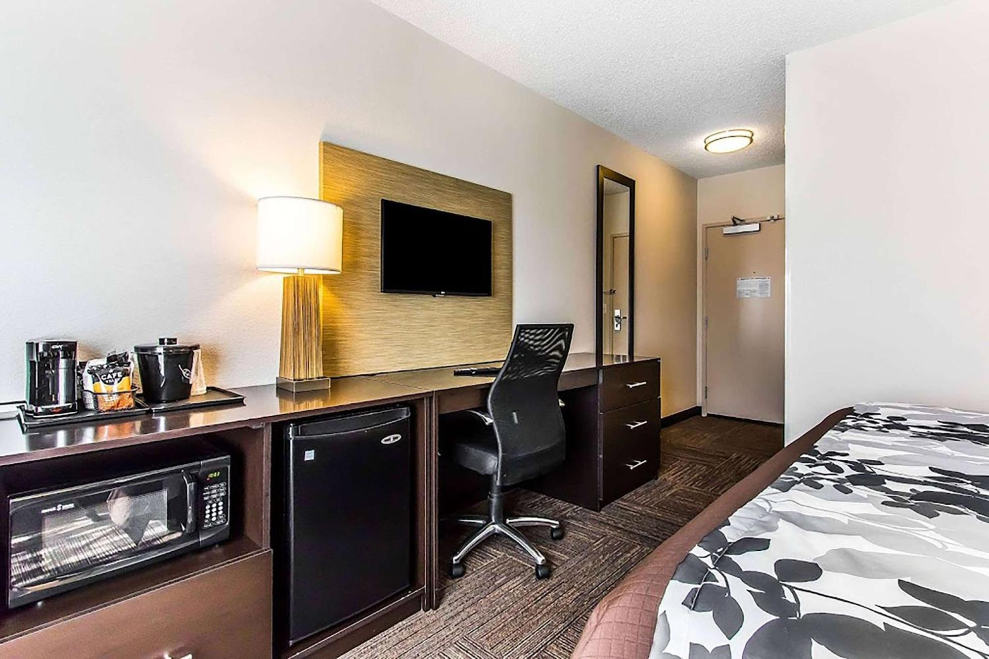 Wingate By Wyndham Jonesboro Hodge Hotel Exterior photo